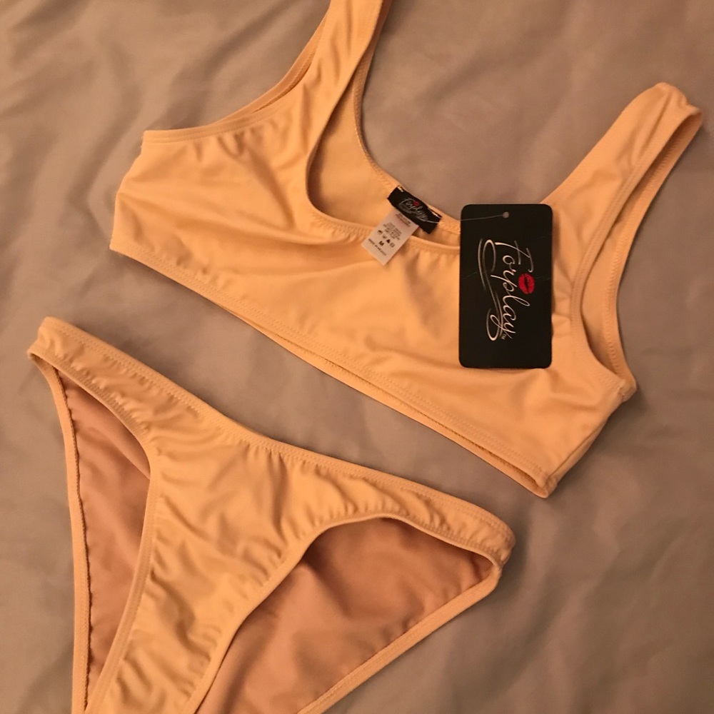 NWT Fashion nova “calling all angels” bikini